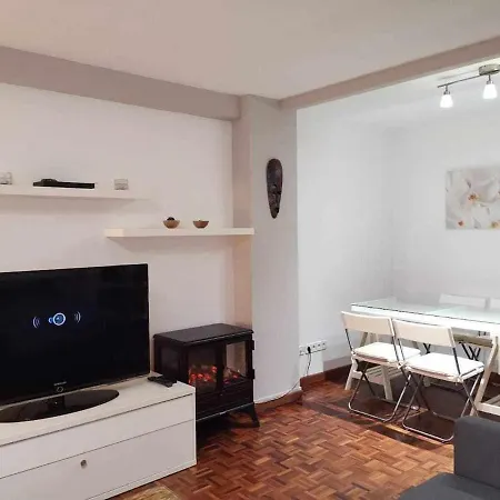 Apartamento Aledanos Apartment Jaca